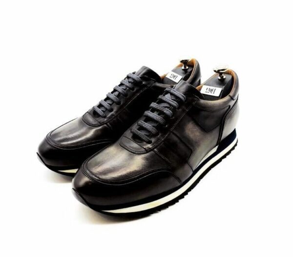 Running sneakers